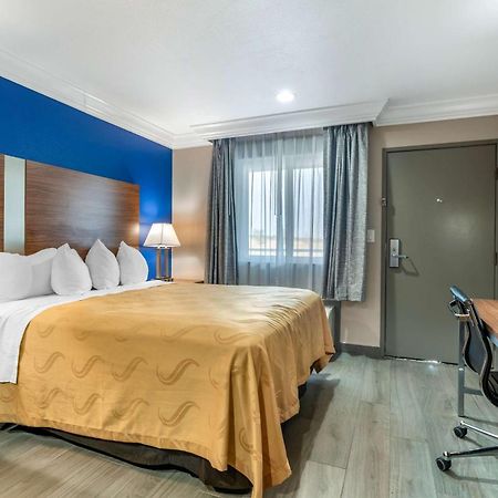 Quality Inn & Suites Vacaville Exteriör bild