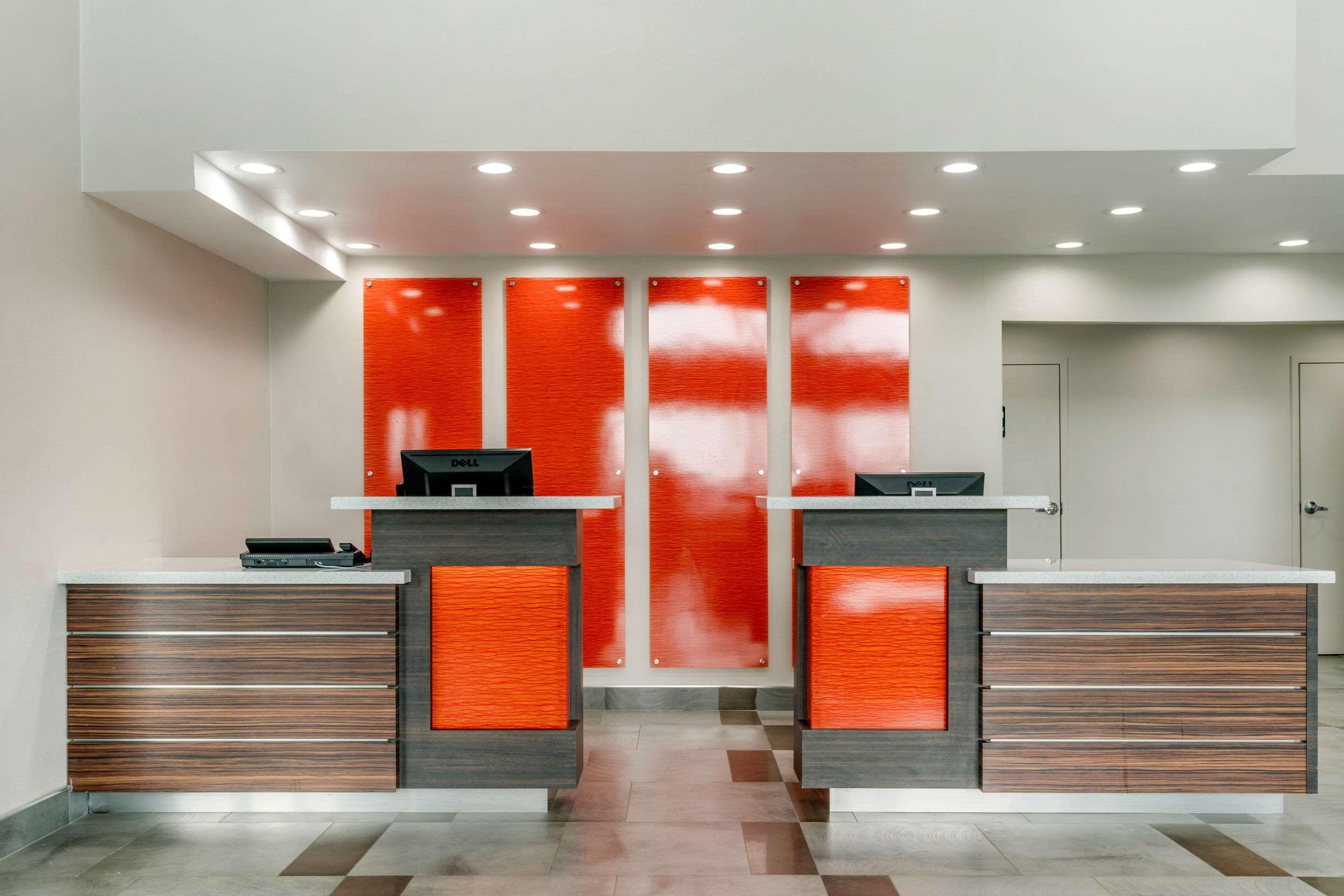 Quality Inn & Suites Vacaville Exteriör bild