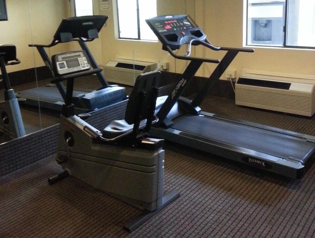 Quality Inn & Suites Vacaville Exteriör bild